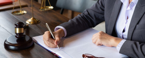 en-quoi-un-cabinet-d-avocat-a-paris-16-peut-il-vous-assister-en-cas-de-litige